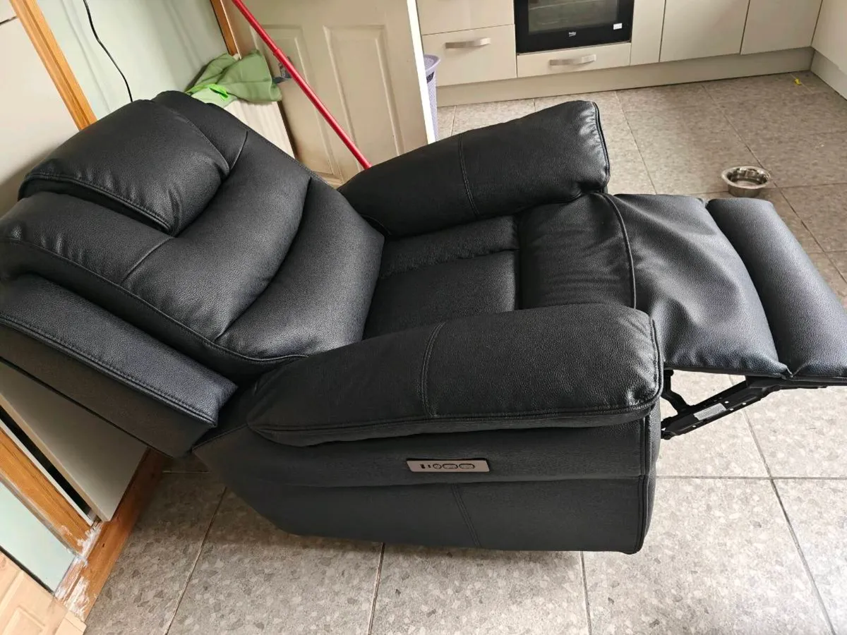 Genuine Leather power recliner chair - Image 2