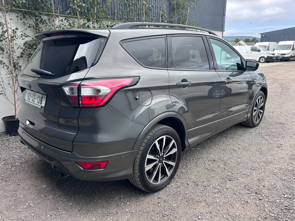 2018 Ford Kuga *Crewcab* ST line - Image 4