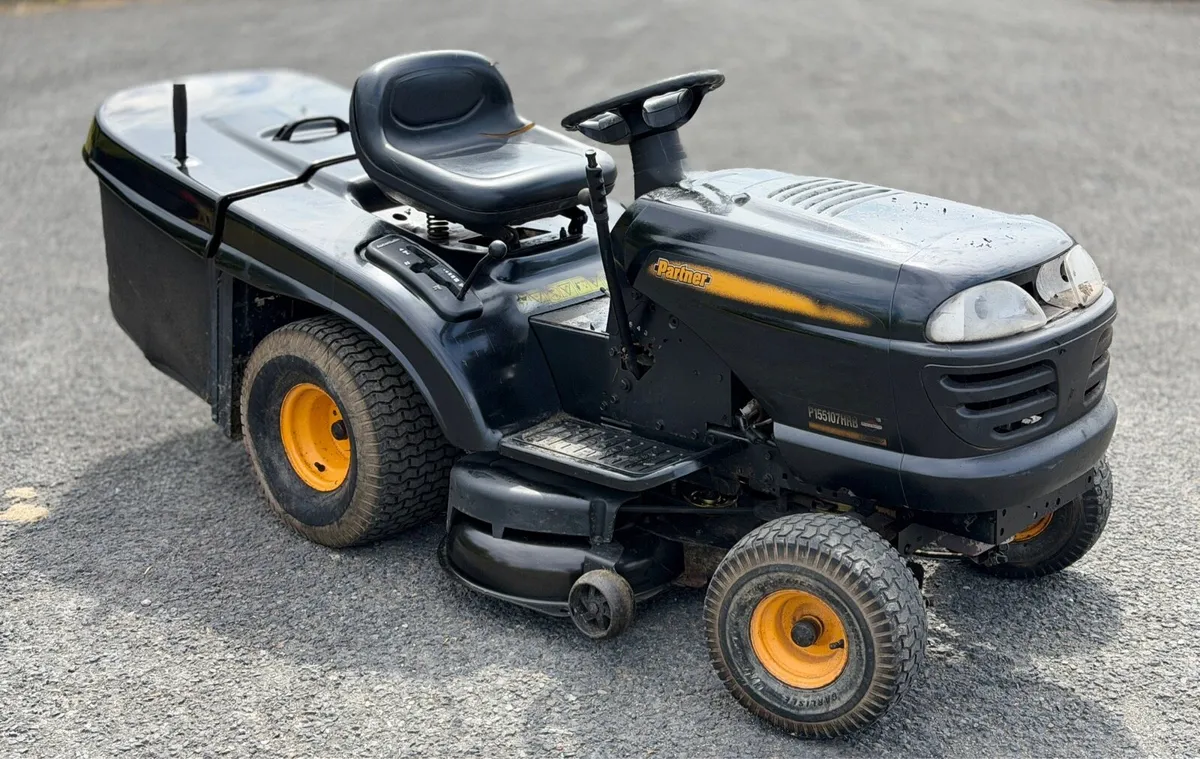 Partner / Husqvarna RideOn Lawnmower - Image 3
