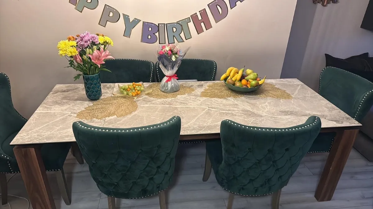 Dinning table & 6 chairs - Image 1