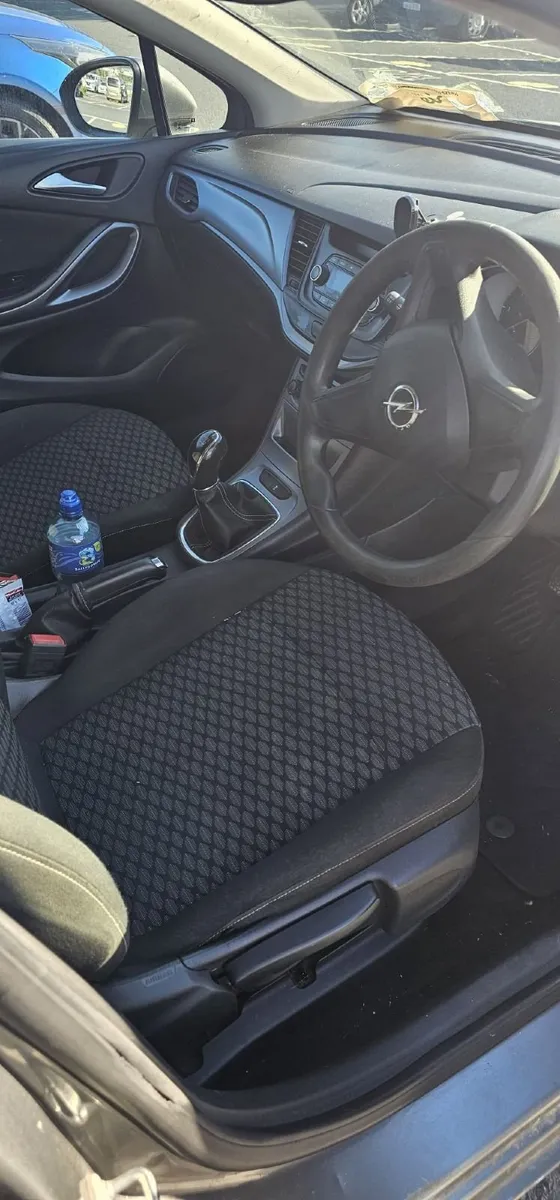 Opel Astra 2018 - Image 4