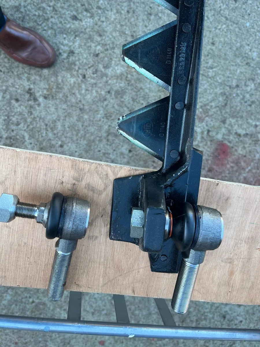 Fingerbar mower parts - Image 3