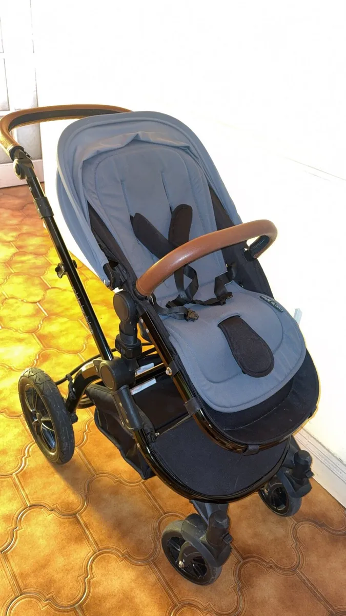 Ickle buggy travel system - Image 2