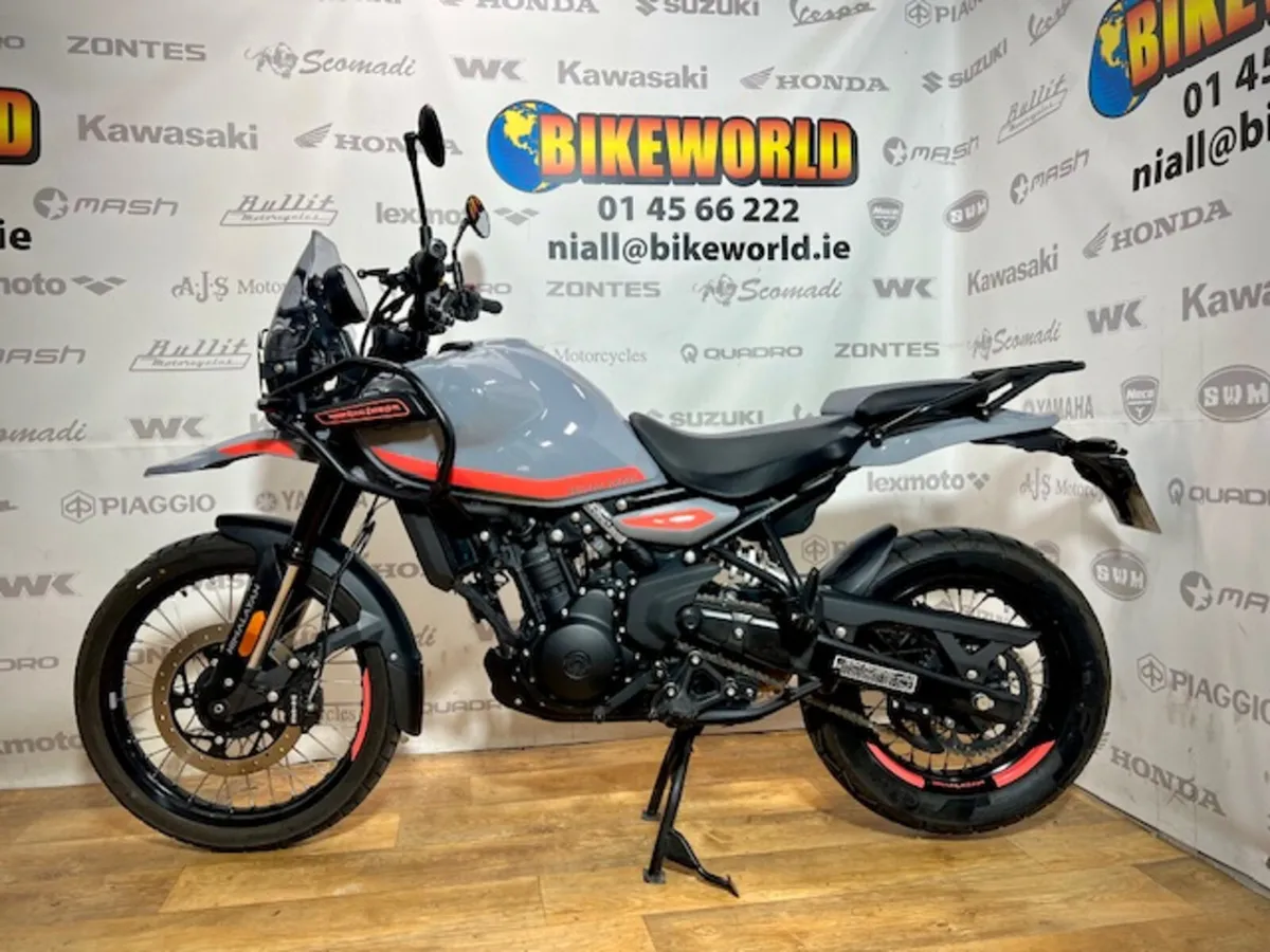 PRE-OWNED Royal Enfield Himalayan 450 2024 - Image 3