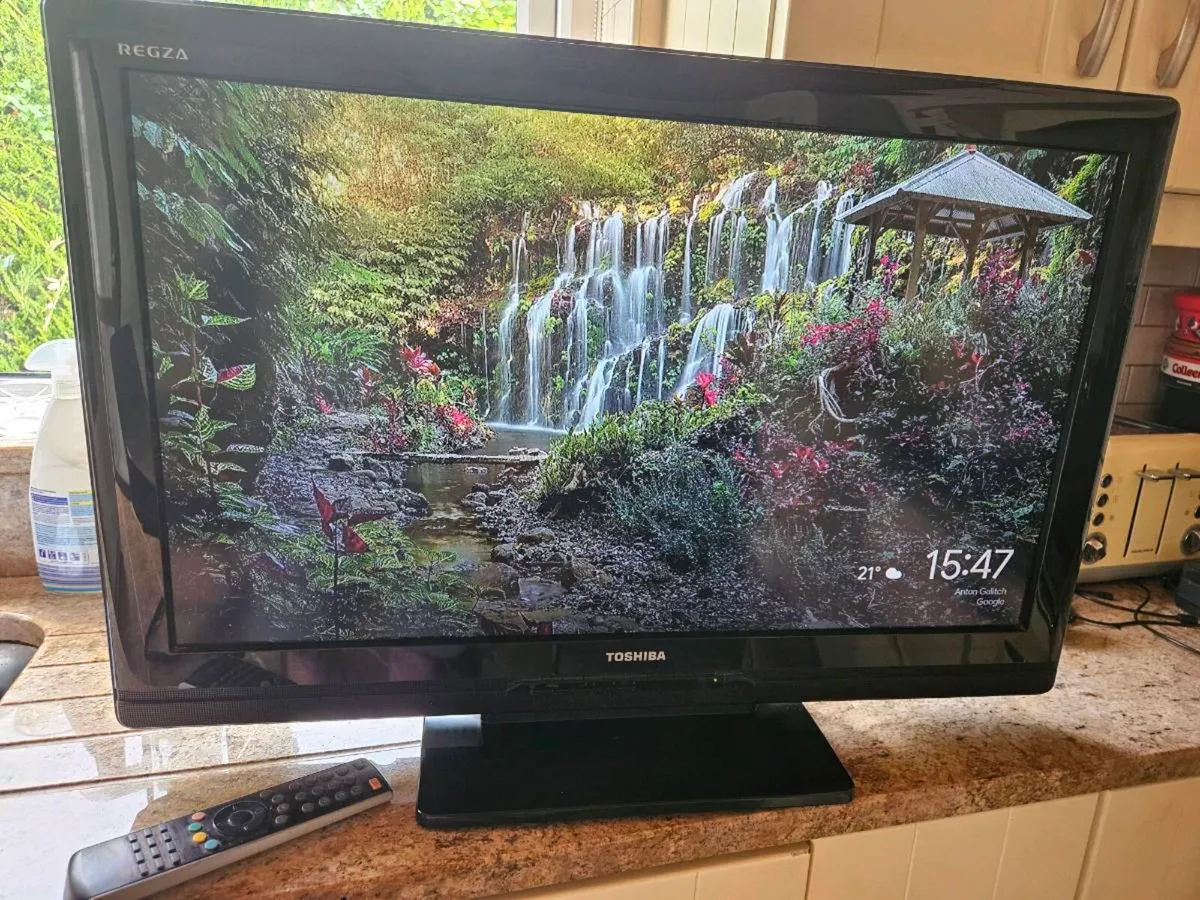 Toshiba TV. - Image 3