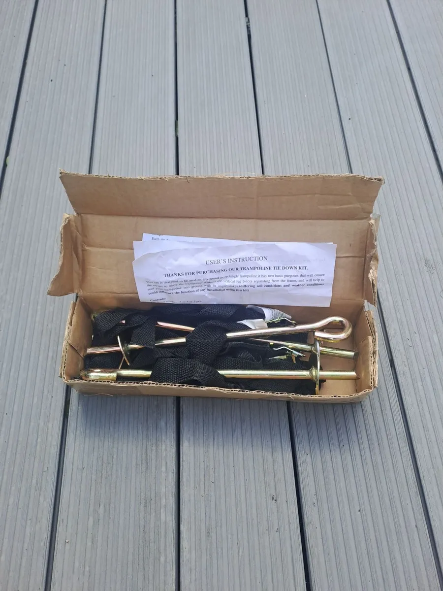 Smyths Trampoline Anchor Kit - Tie Down Kit - Image 2