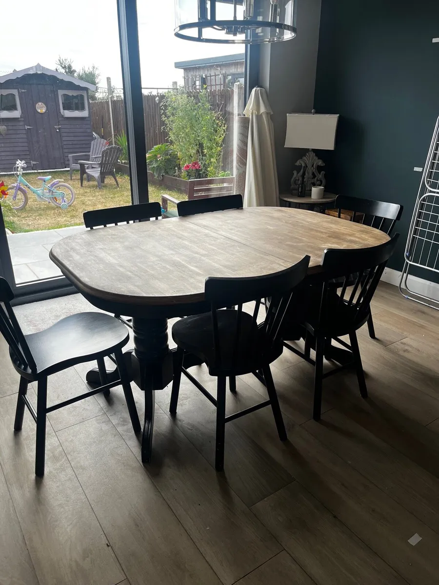 Kitchen Table and Chairs - Image 1