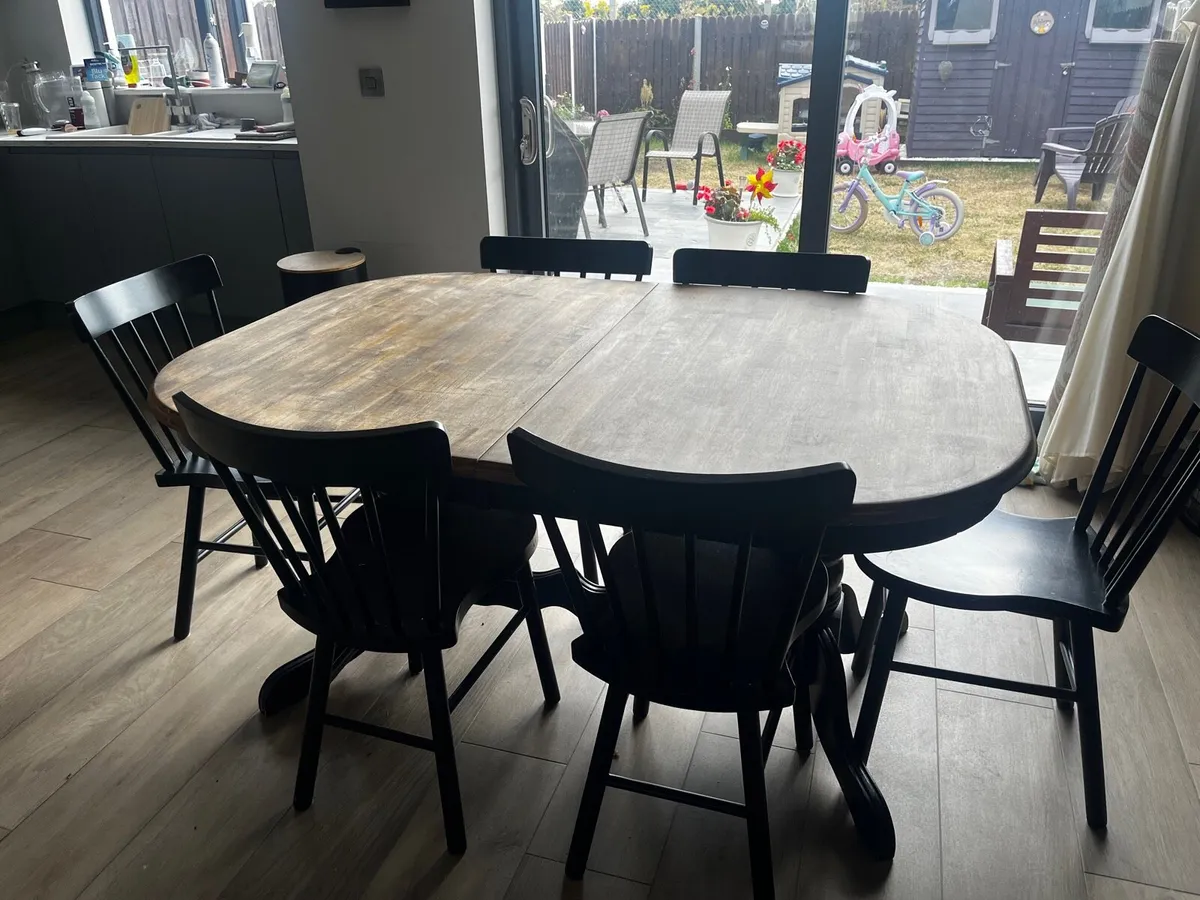 Kitchen Table and Chairs - Image 2
