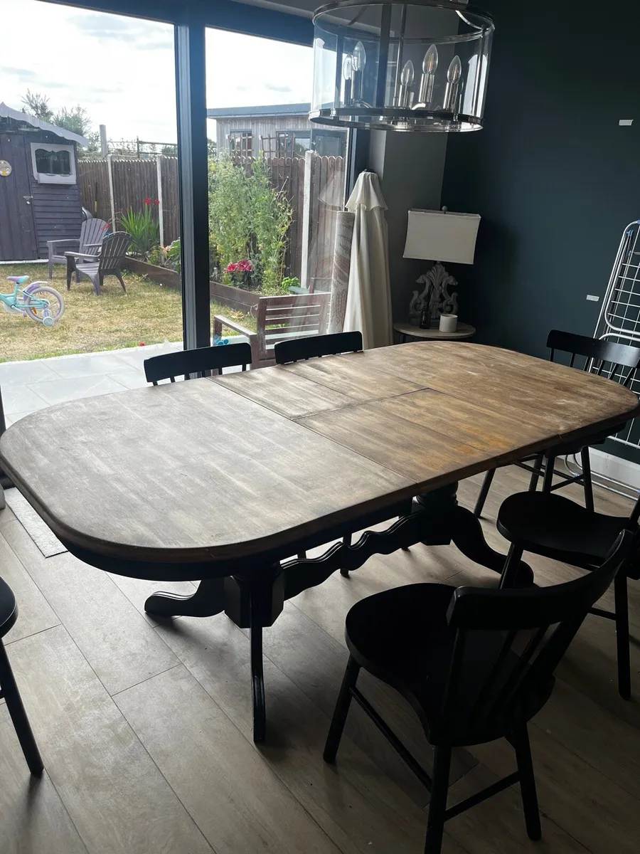 Kitchen Table and Chairs - Image 3