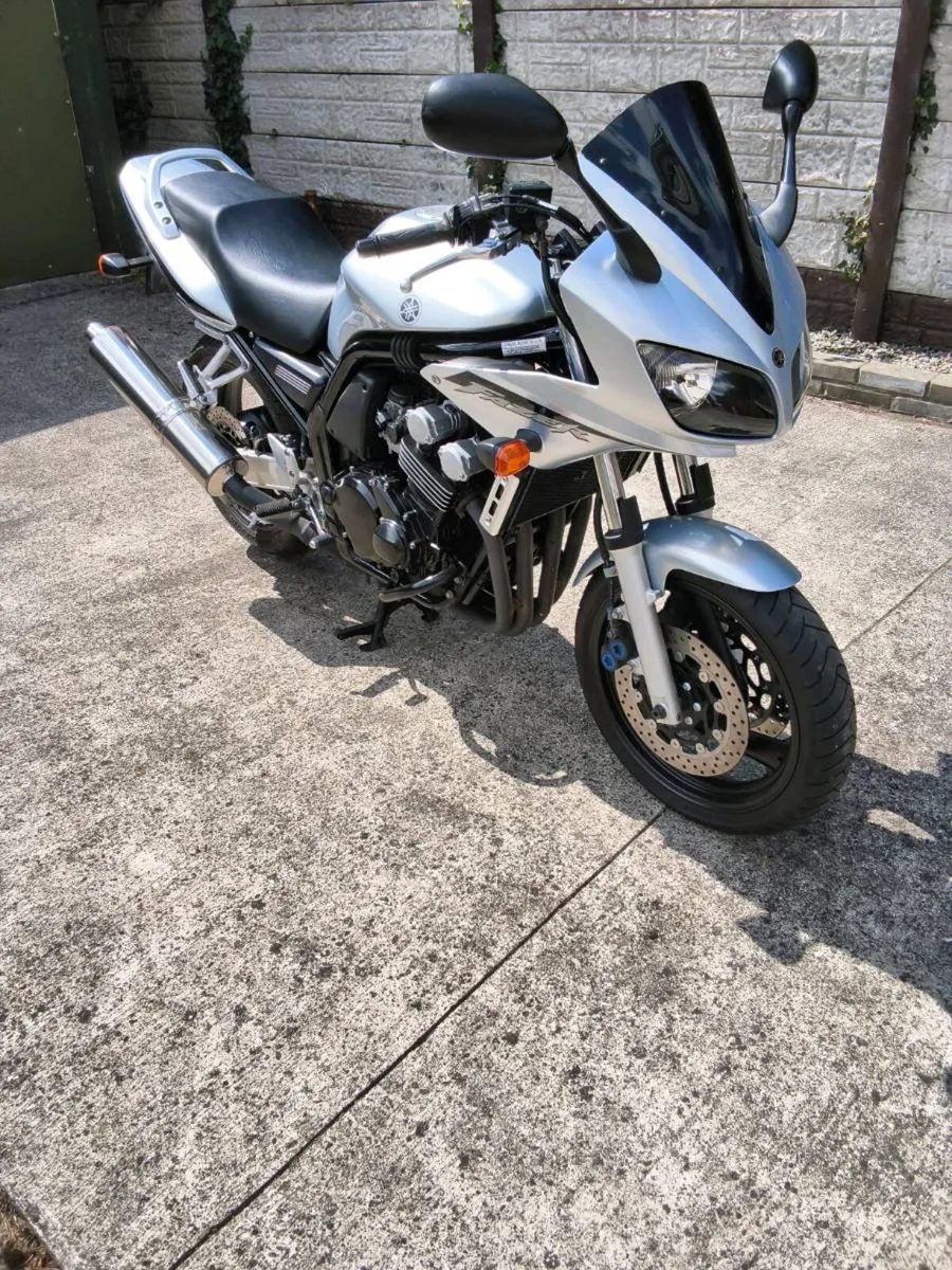Yamaha Fazer 600 - Image 1