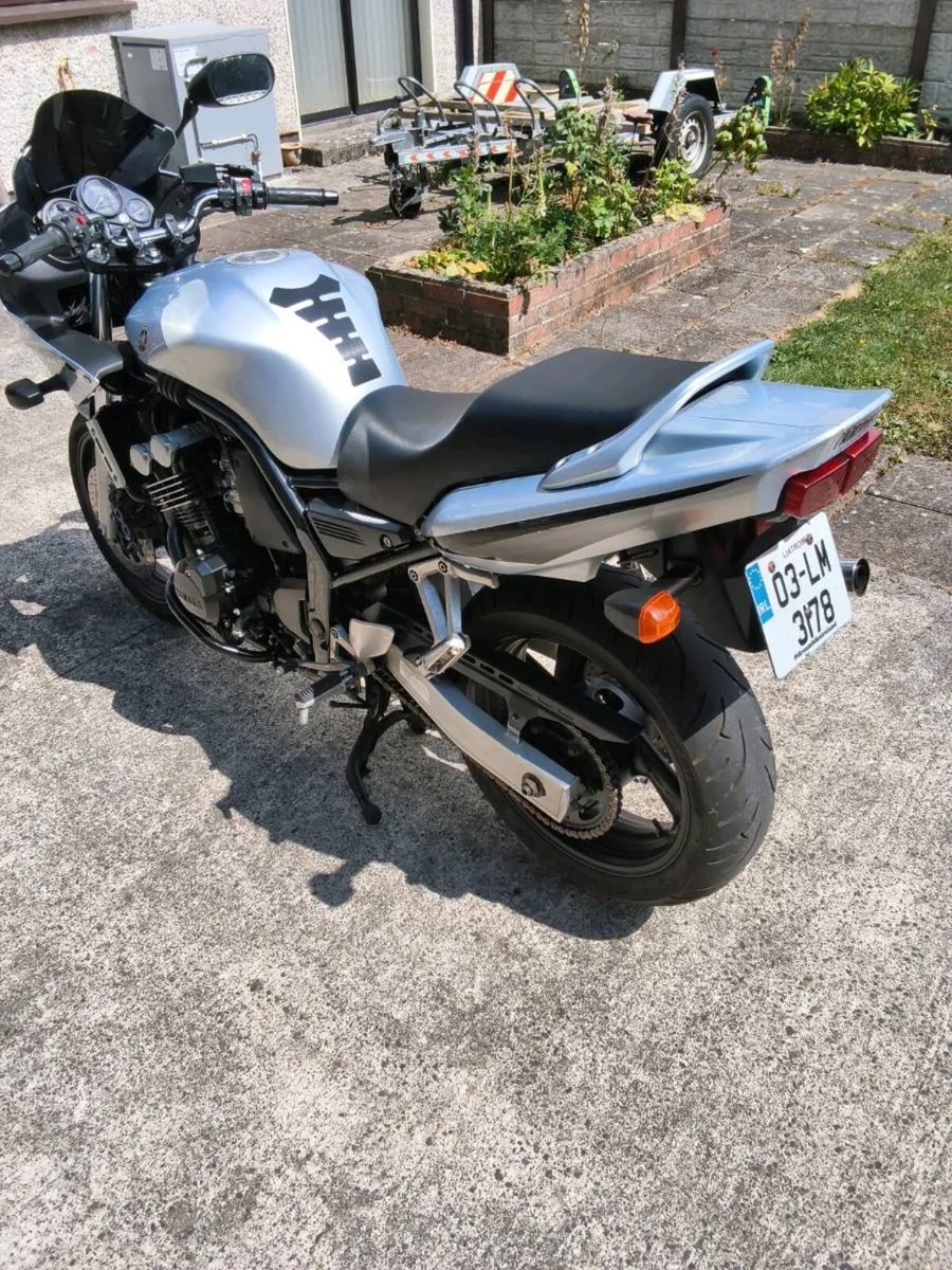 Yamaha Fazer 600 - Image 4