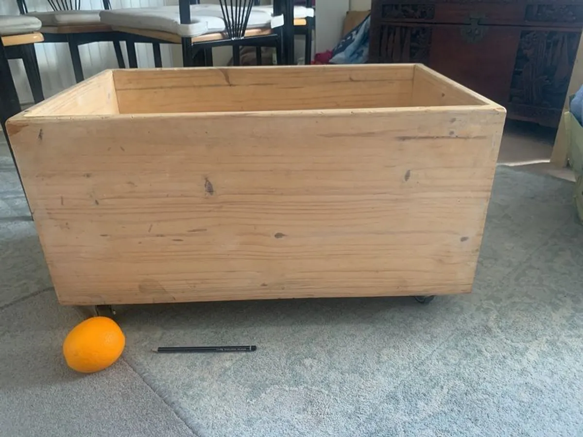wooden toy /tool box - Image 4