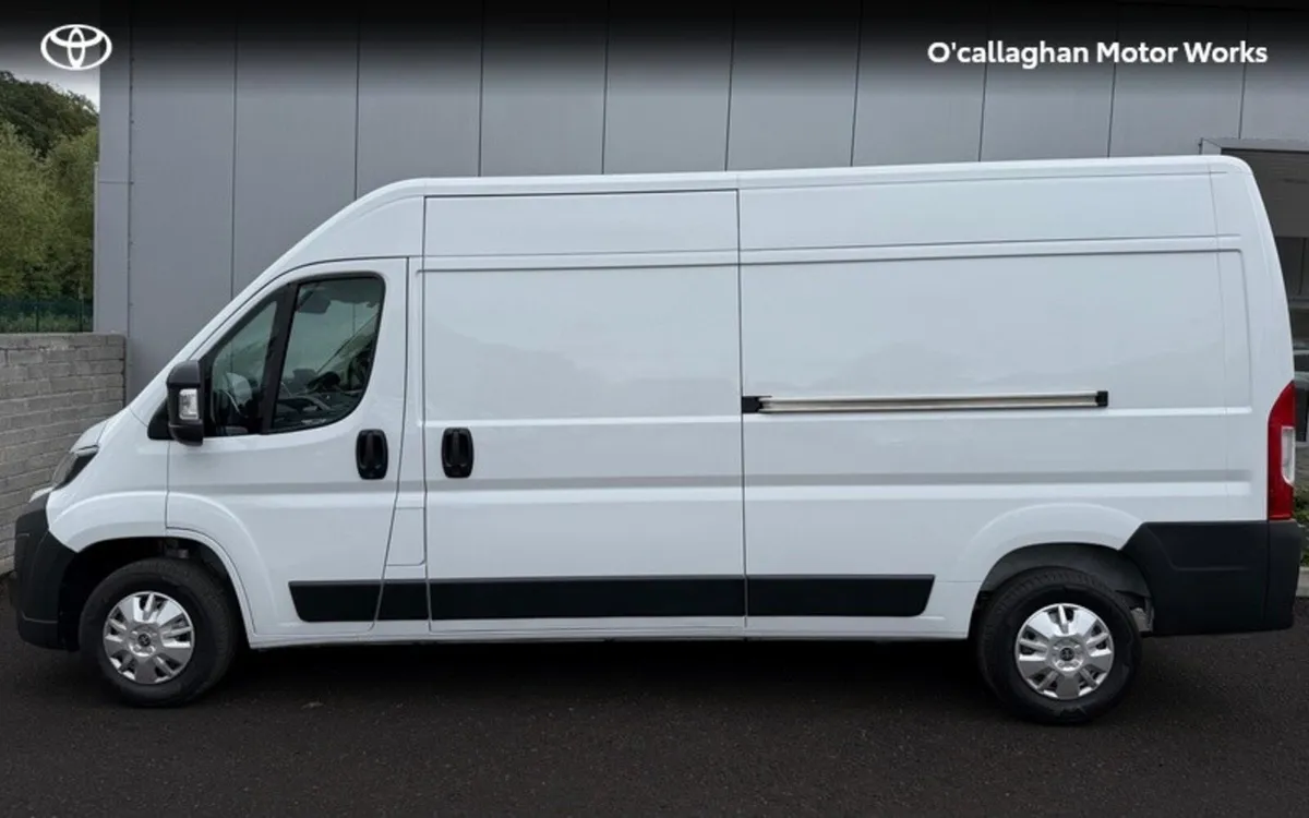 Toyota Proace Proace Max GX 140hp - Image 3