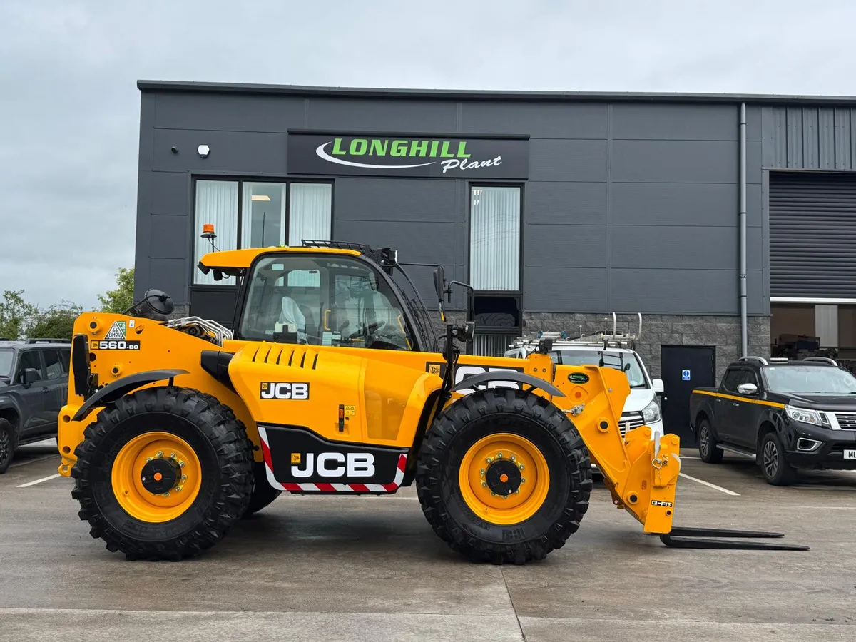 2025 DEMO HOURS JCB 560-80 TELEHANDLER - Image 1
