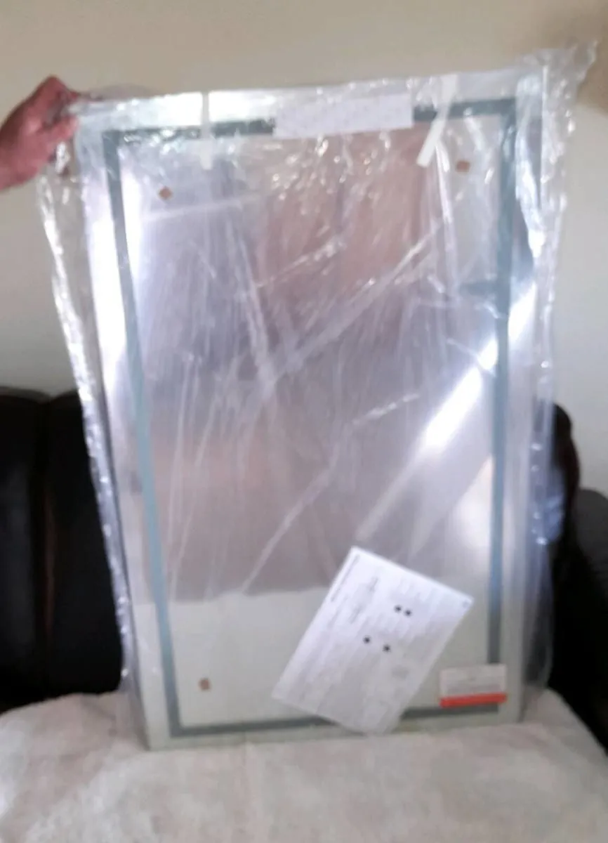 New in box: ZARA LED MIRROR - Image 2