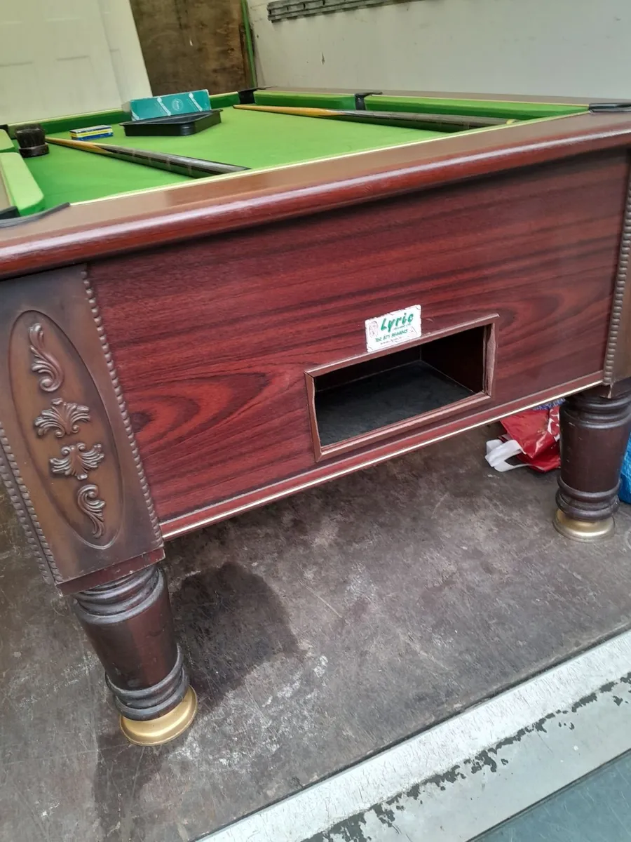 Pool table - Image 2