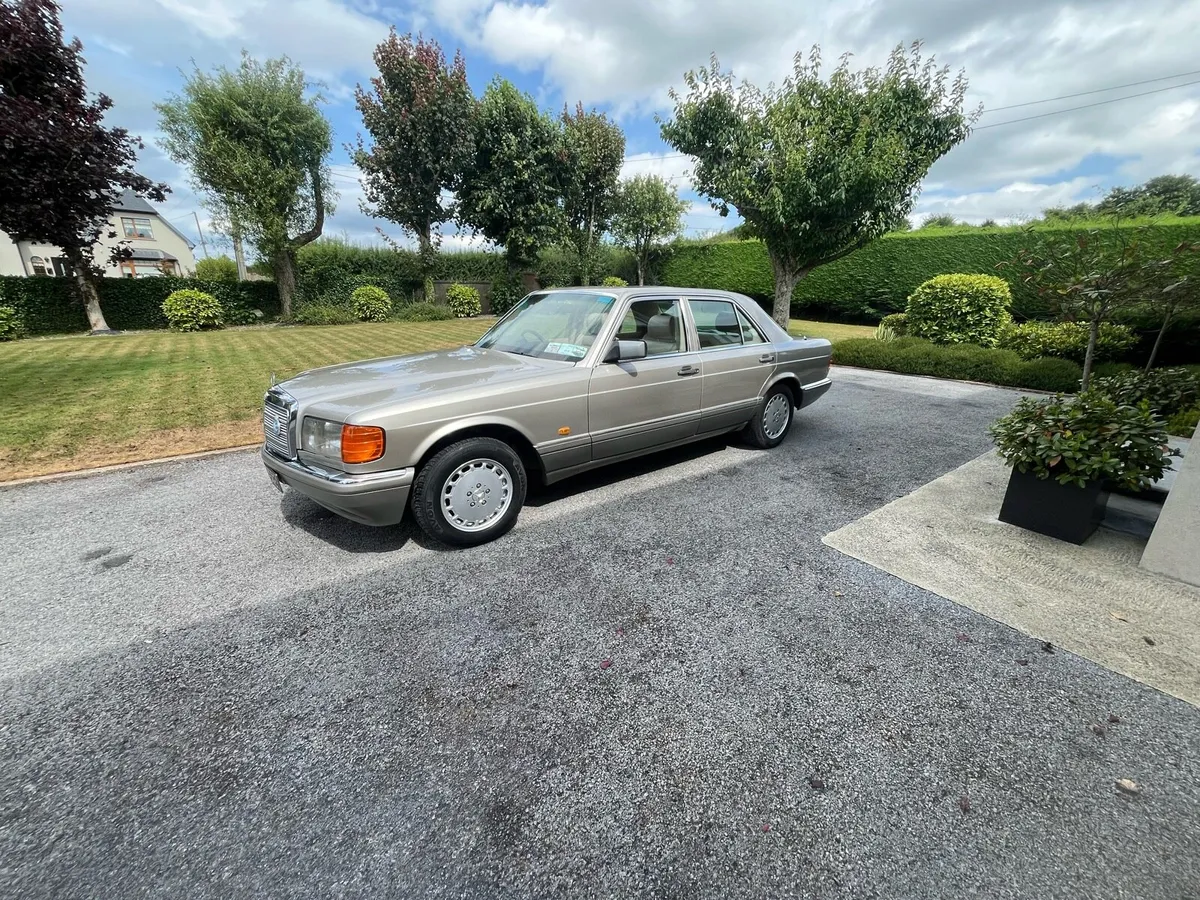 Mercedes 300se 1988 -38years old saloon car i - Image 3