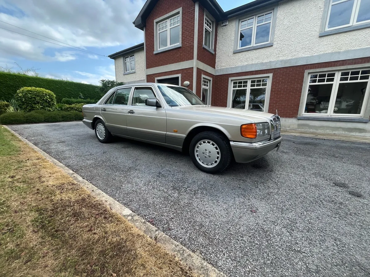Mercedes 300se 1988 -38years old saloon car i - Image 4