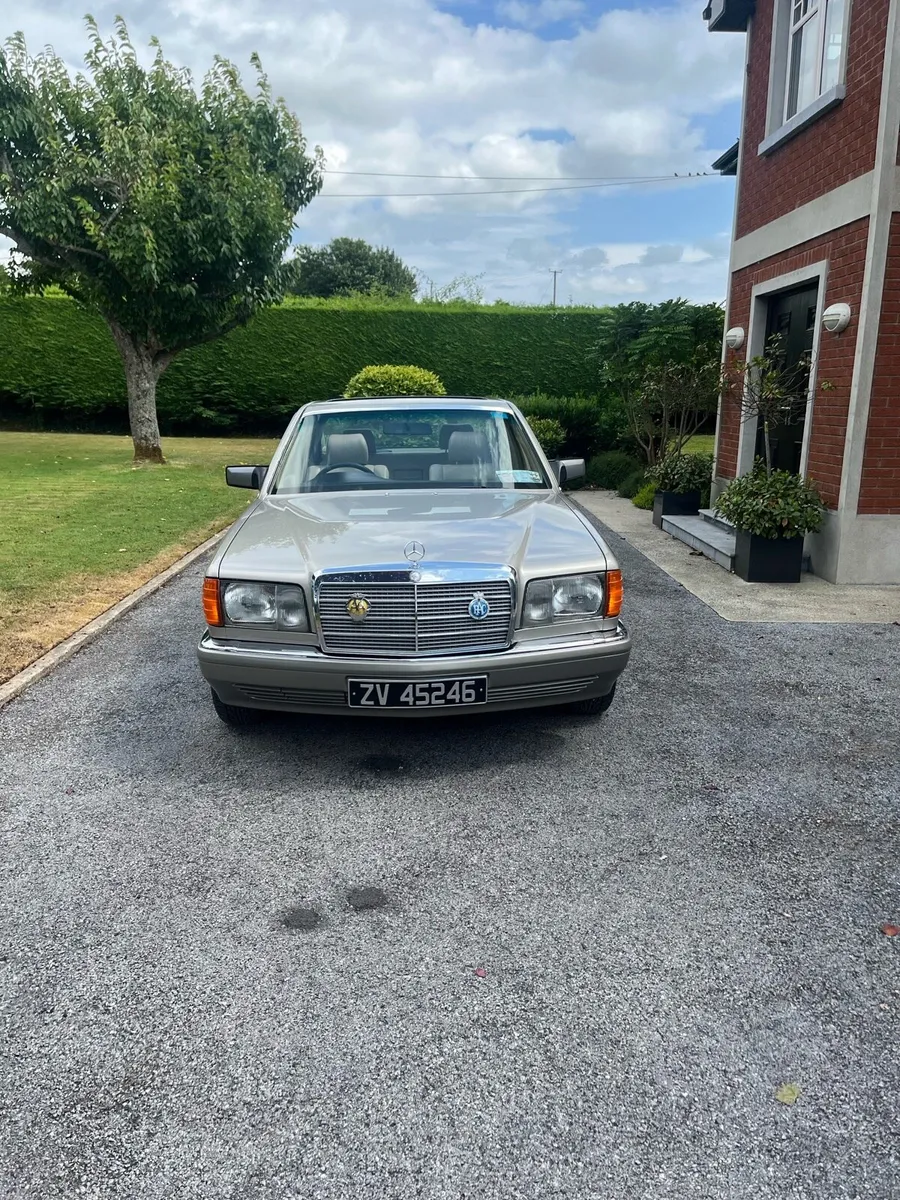 Mercedes 300se 1988 -38years old saloon car i - Image 2