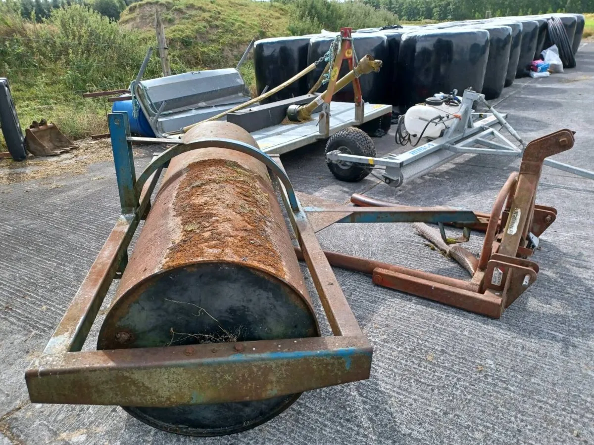 Weedlicker, roller,bale handler - Image 3