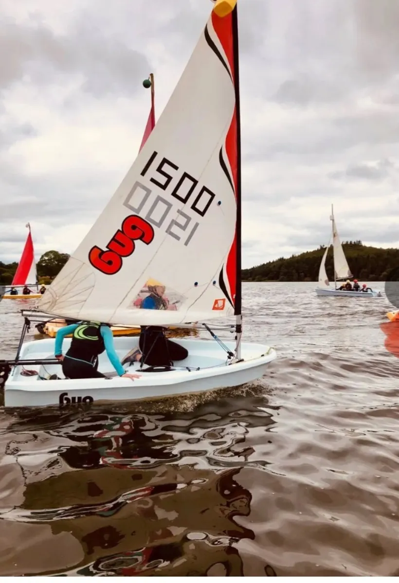 Sailing dinghy - Image 2