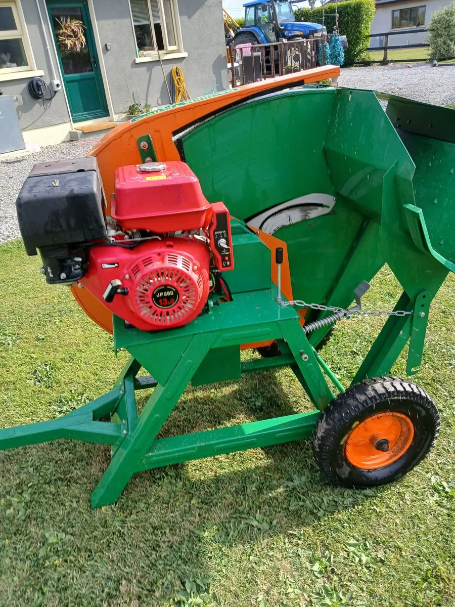 Petrol log saw - Image 4