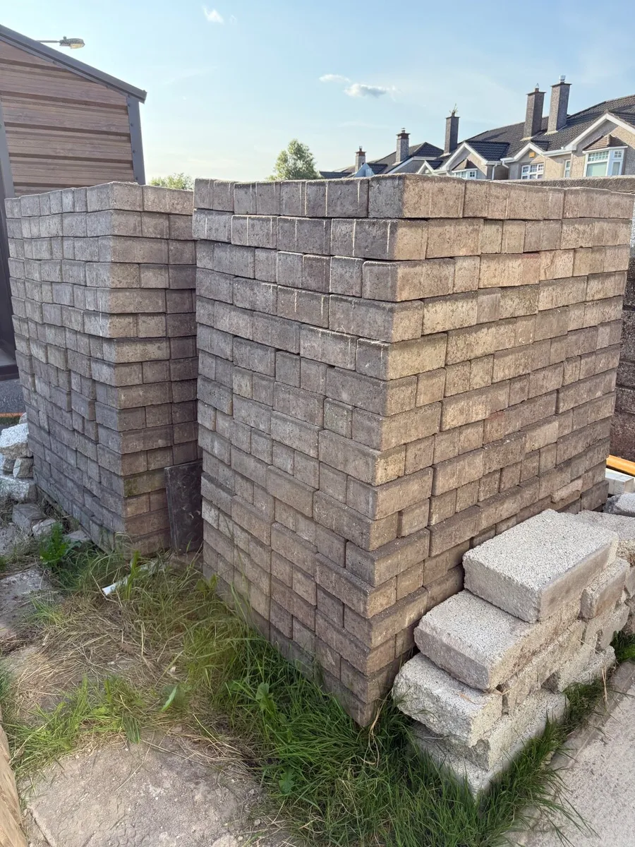 Grey Concrete Paving Bricks - Large Quantity - Image 2
