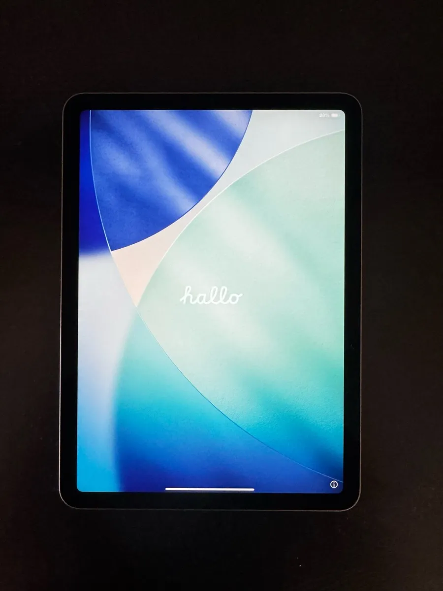 IPad Air - Image 1
