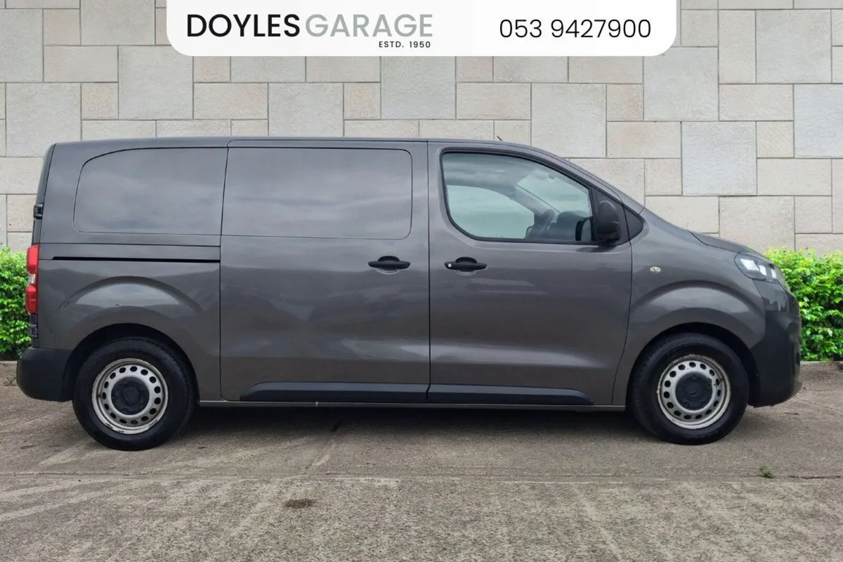 Citroen Dispatch 1.6 Blue HDi Diesel 115bhp - Image 2