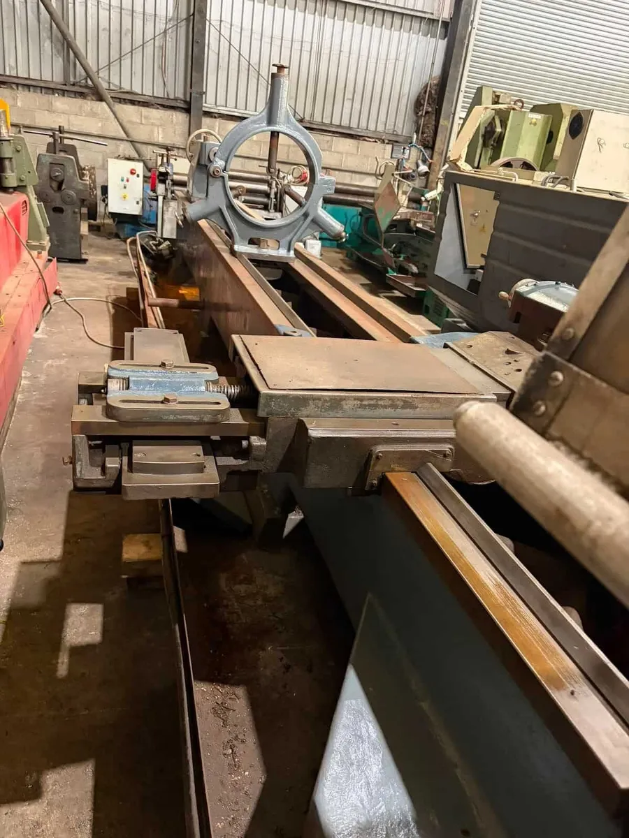 Binns & Berry Lathe 5Mtr centres - Image 3