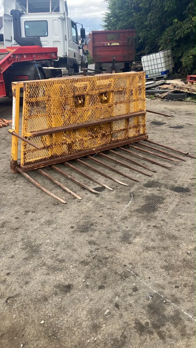 Twose push off buckrake - Image 1
