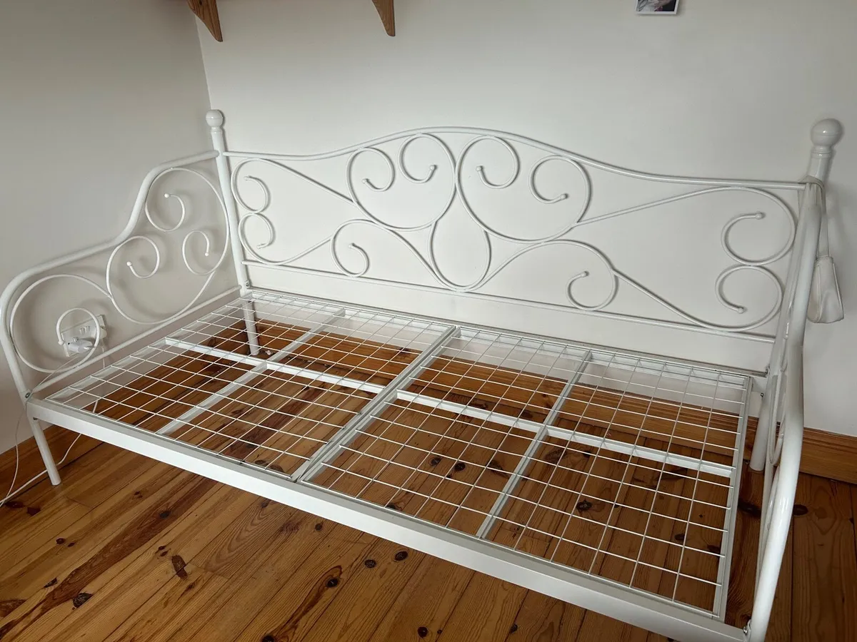 Single Metal Bed Frame - Image 4