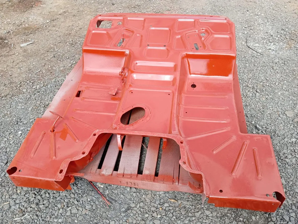 Ex European FIAT Mudguards & Floor - Image 2