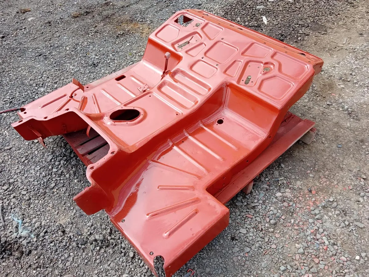 Ex European FIAT Mudguards & Floor - Image 4