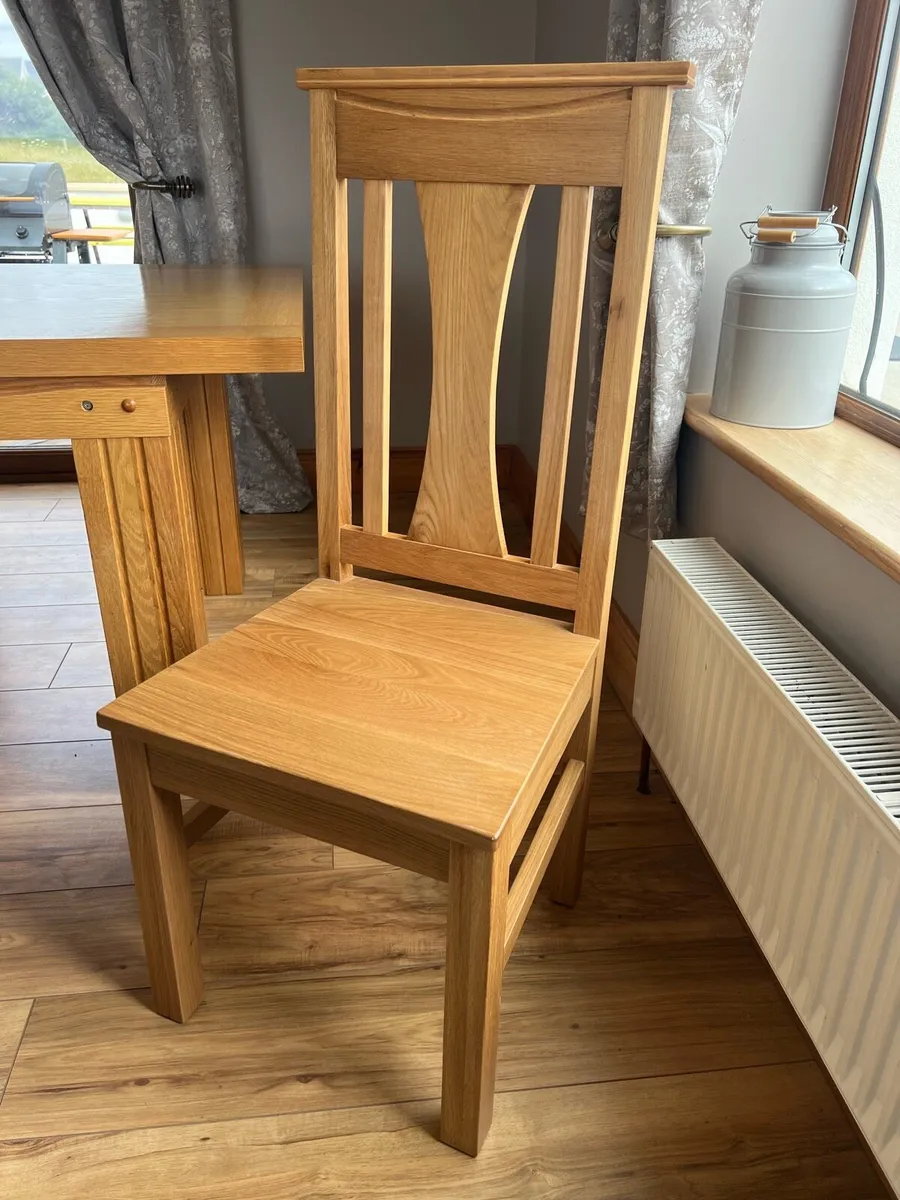 Dining table and chairs - Image 3