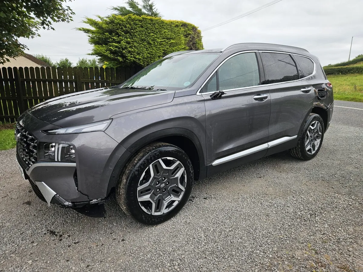 2024 Hyundai SantaFe - Image 2