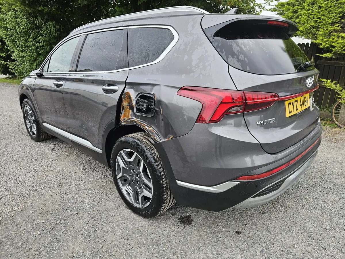 2024 Hyundai SantaFe - Image 3