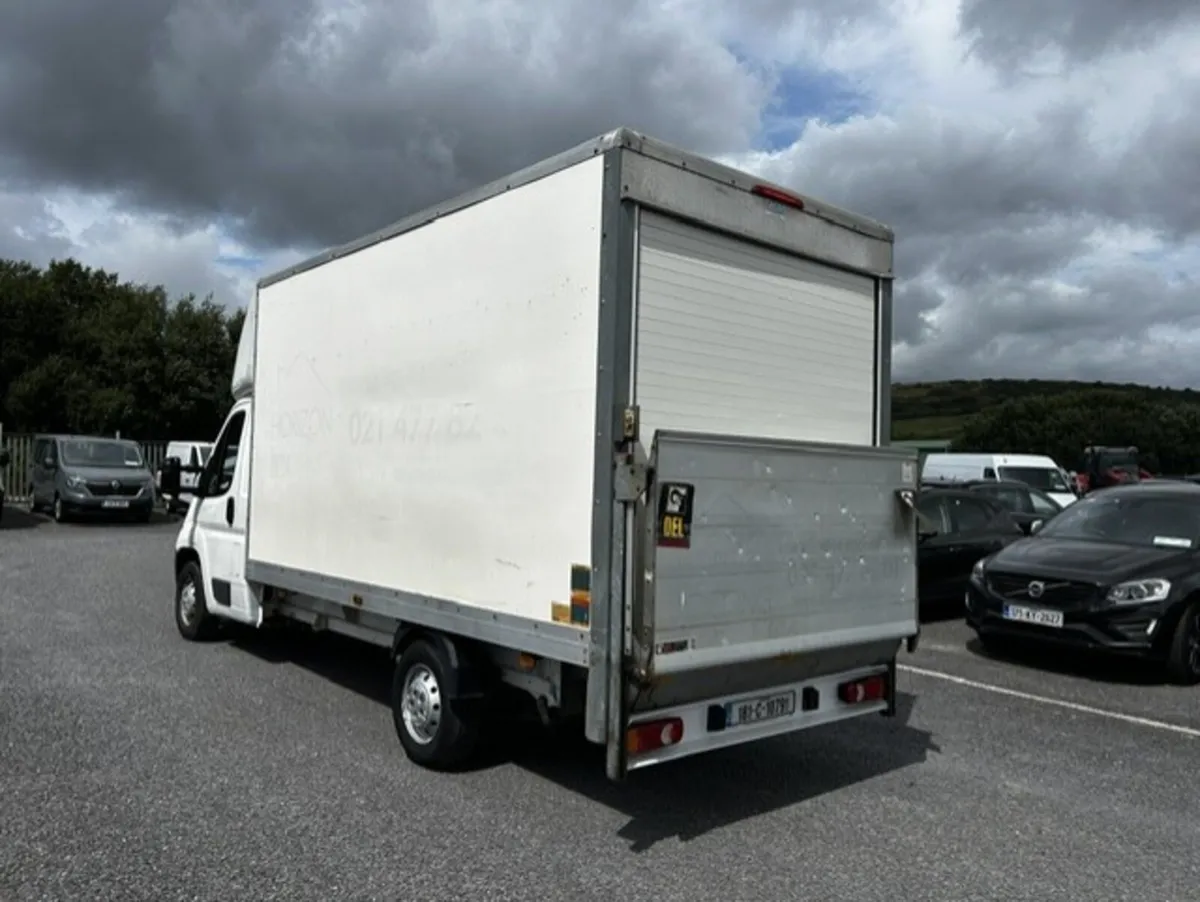 2018 Citroen Relay BOX BODY WITH TAIL LIFT - Image 4