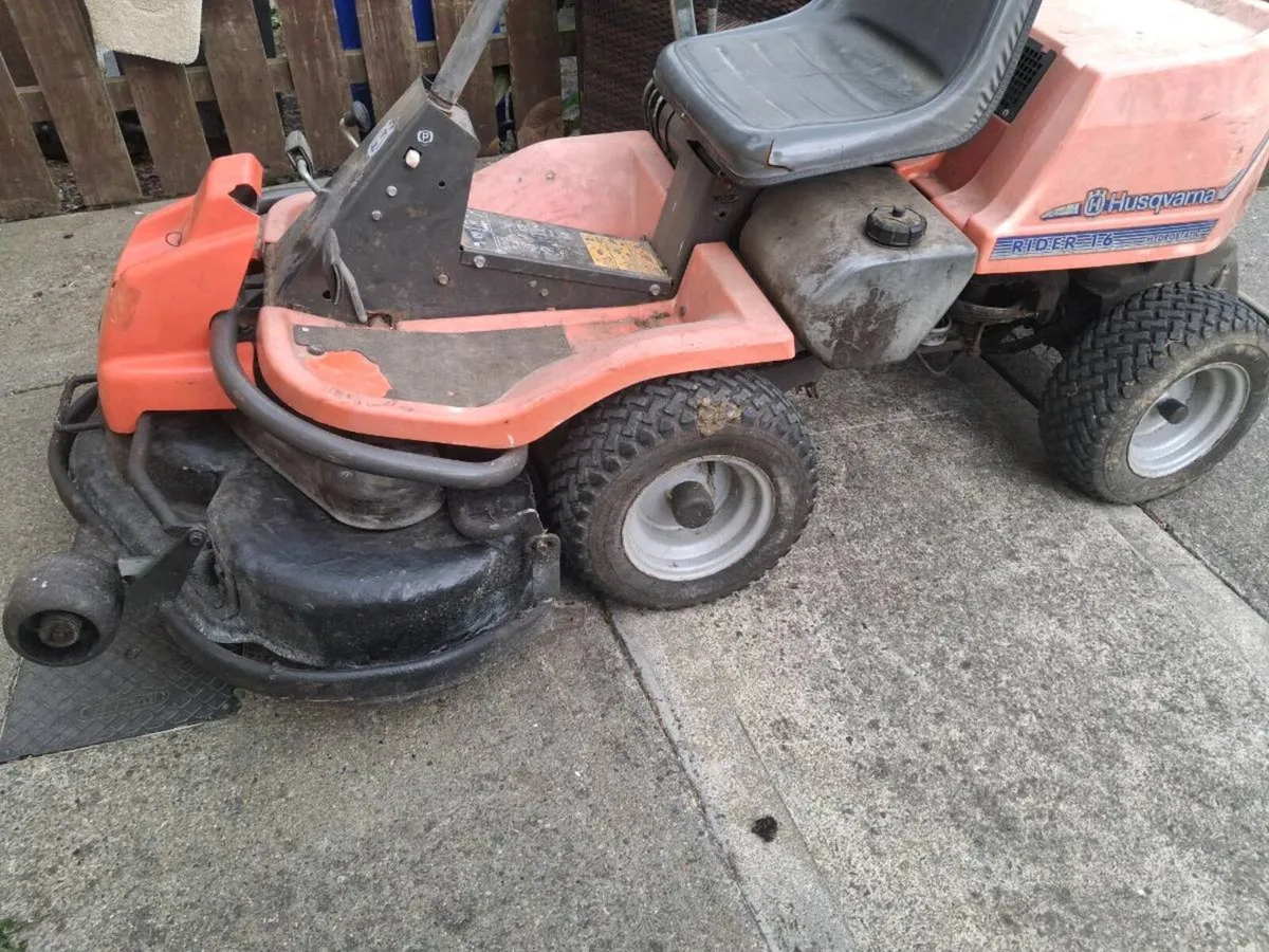 Husqvarna  rider lawnmower - Image 3