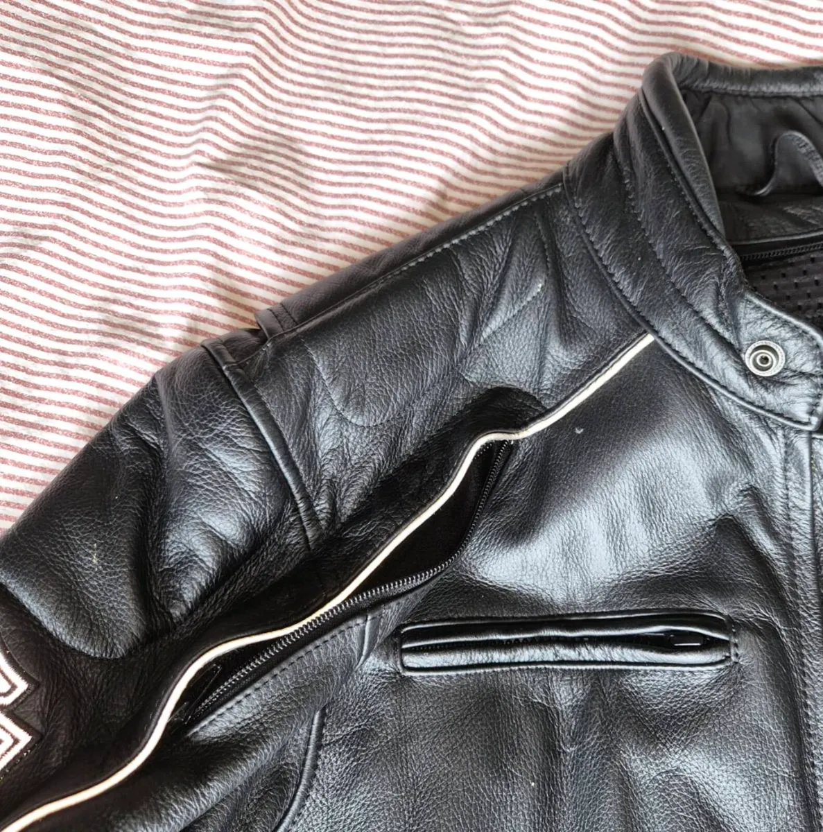 Harley Davidson Leather Jacket - Image 3