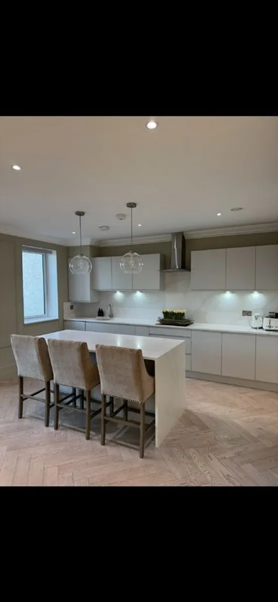 Calacatta Gold Quartz Modern Kitchen - Image 2