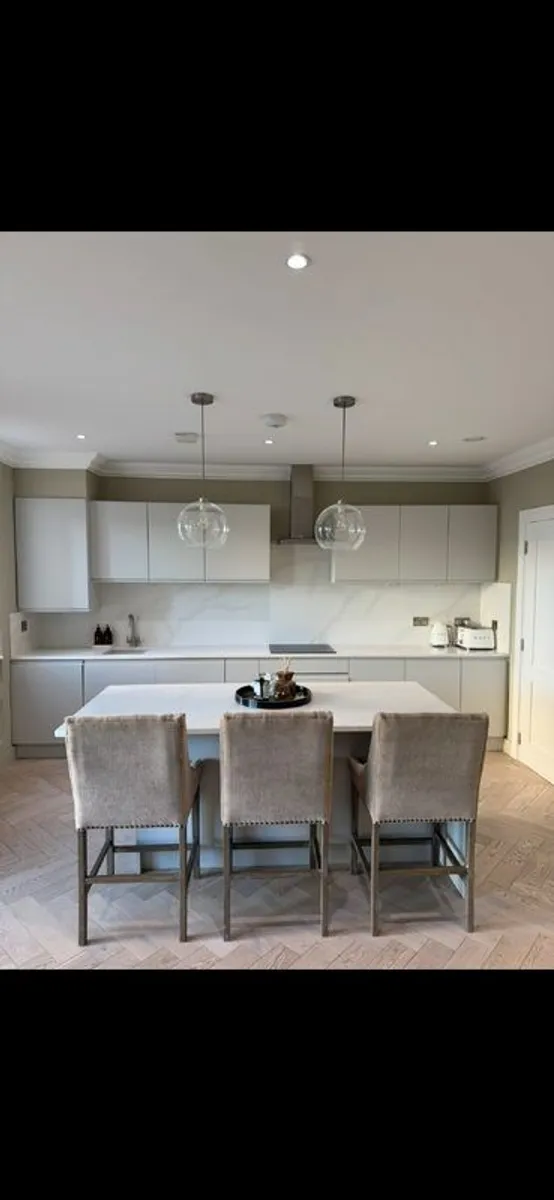 Calacatta Gold Quartz Modern Kitchen - Image 1