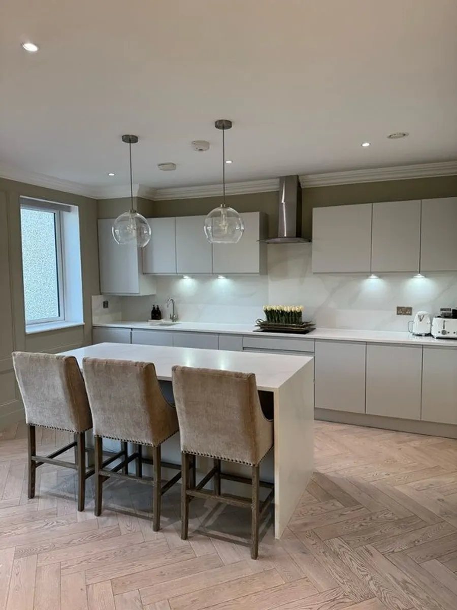 Calacatta Gold Quartz Modern Kitchen - Image 4