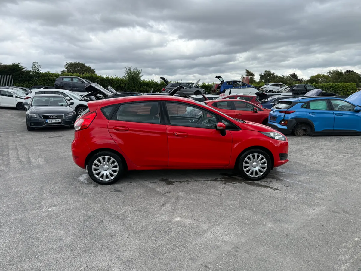 2014 Ford Fiesta 1.3  PTL Style - Image 3