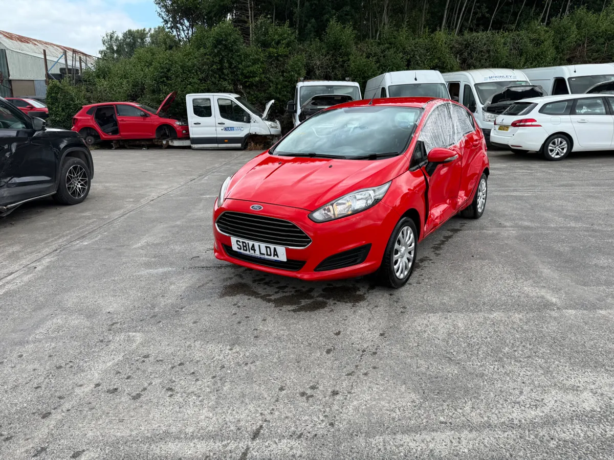 2014 Ford Fiesta 1.3  PTL Style - Image 2
