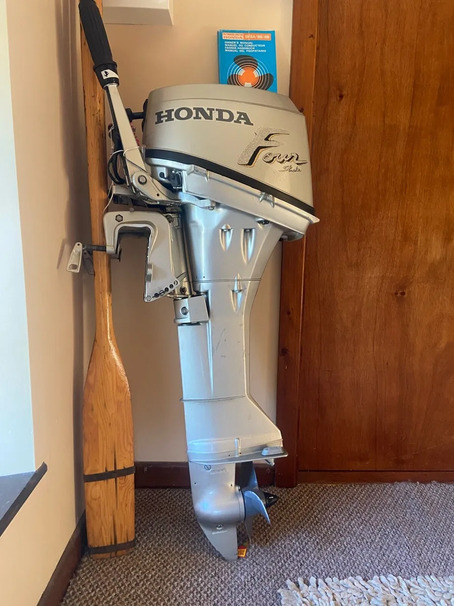 Honda 8hp boat engine - Image 1