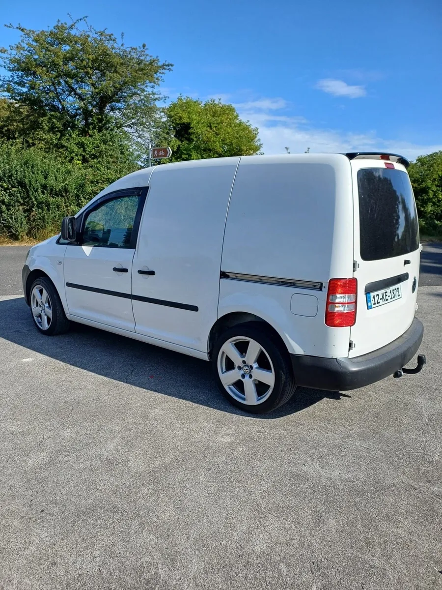 Volkswagen caddy 1.6 diesel 2012 - Image 4