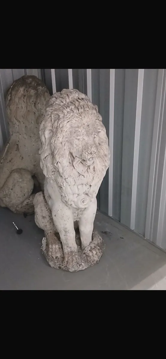 Marble and Granite Lions - Image 2