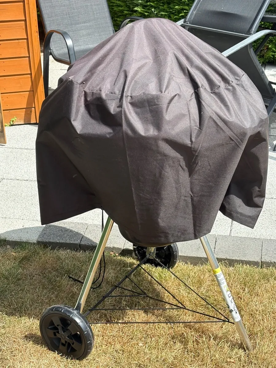 Weber Master-touch charcoal BBQ - Image 2