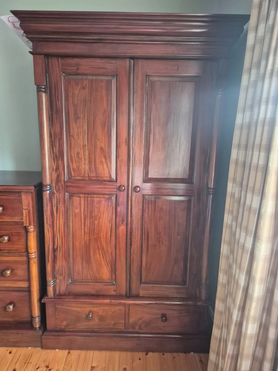 Wardrobe & Chest of Drawers - Image 1